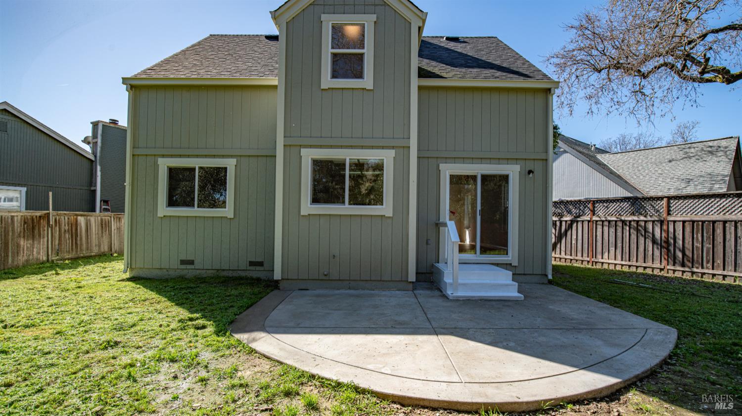 Detail Gallery Image 37 of 41 For 2247 Ironbark Dr, Santa Rosa,  CA 95403 - 3 Beds | 3 Baths