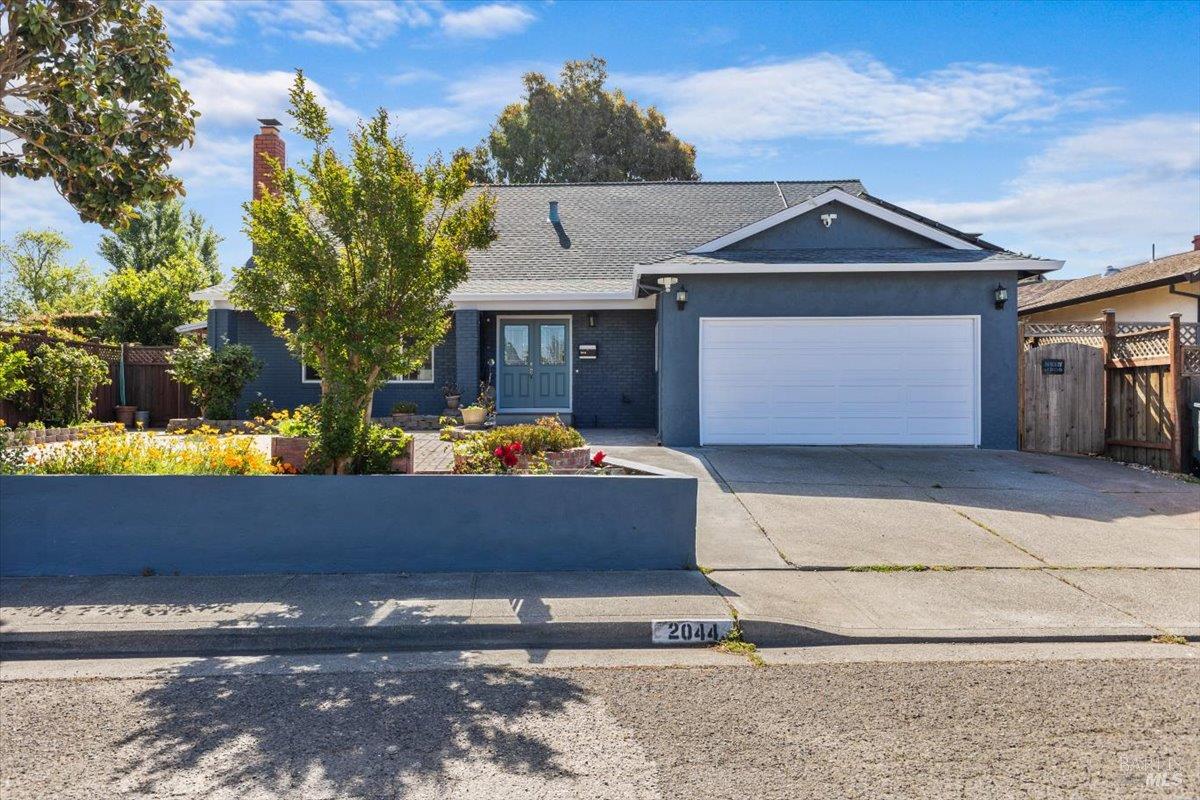 Detail Gallery Image 51 of 61 For 2044 Willow Dr, Petaluma,  CA 94954 - 4 Beds | 3 Baths