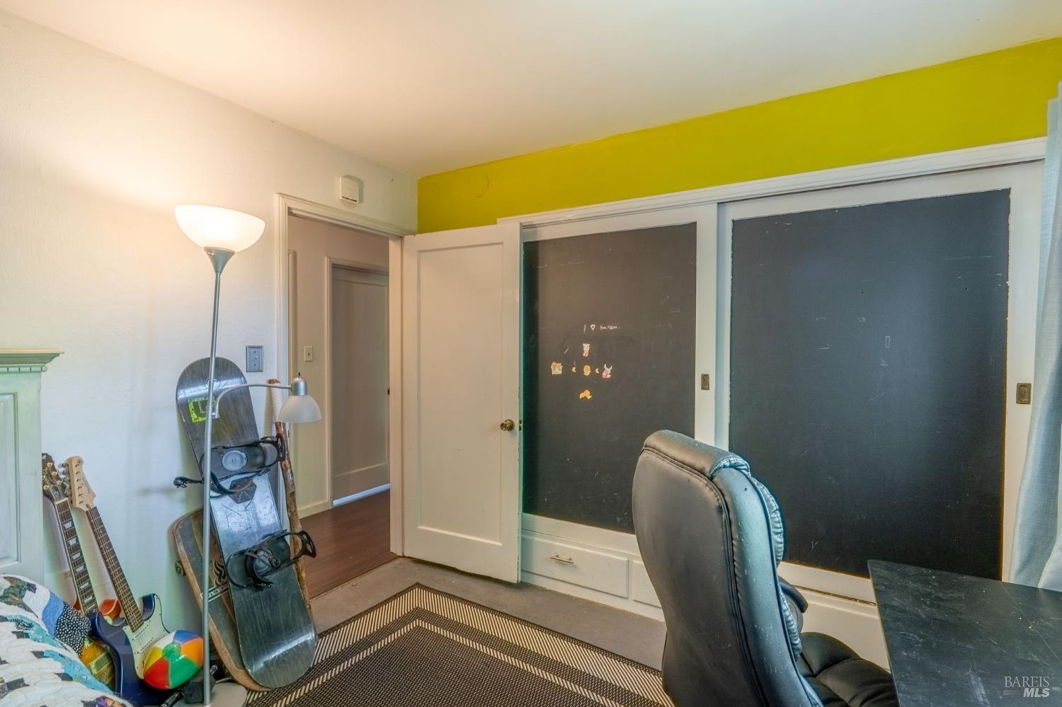 Detail Gallery Image 21 of 43 For 3120 Hermosa Dr, Napa,  CA 94558 - 4 Beds | 2 Baths