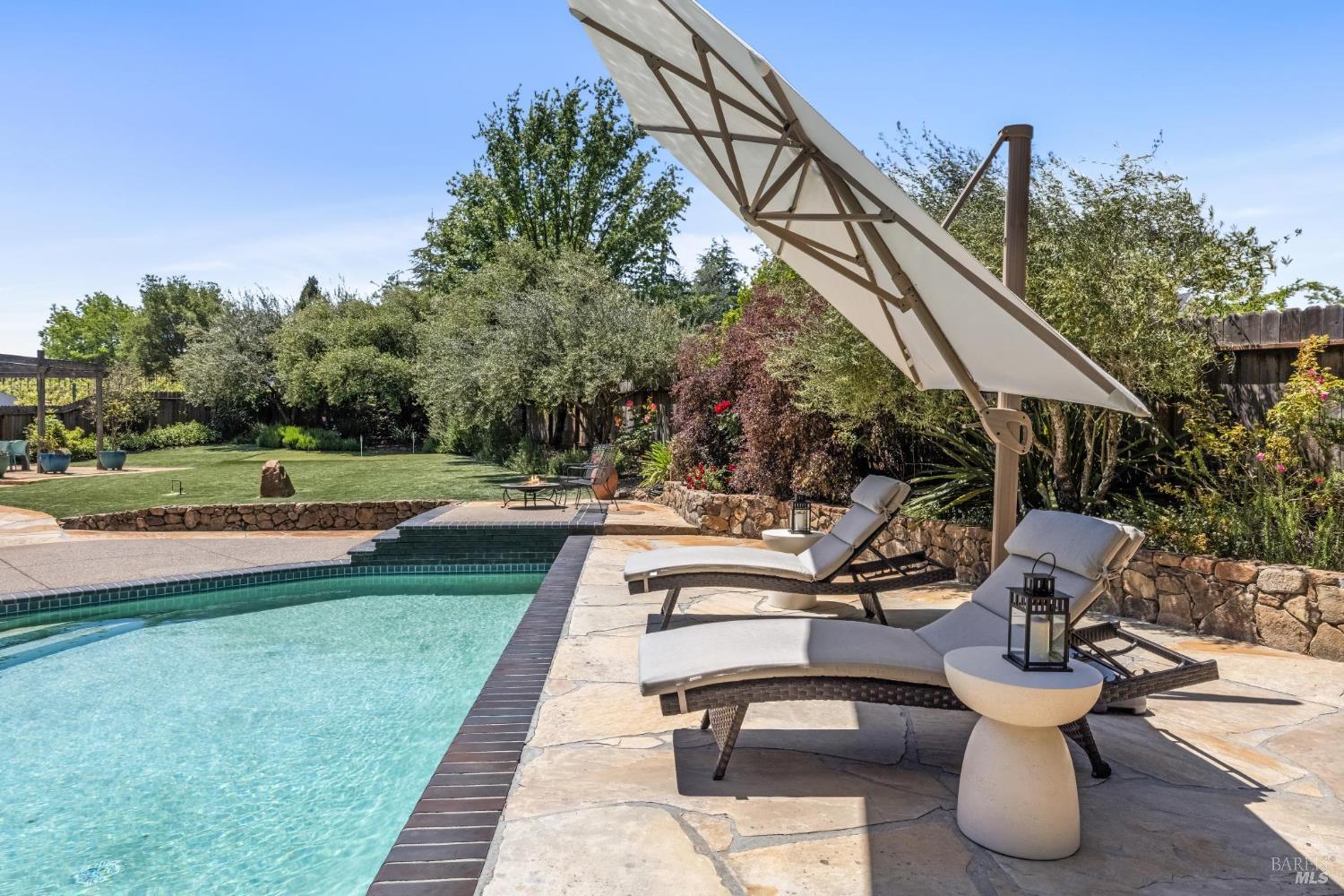 Detail Gallery Image 68 of 98 For 9724 Green Valley Rd, Sebastopol,  CA 95472 - 4 Beds | 3 Baths