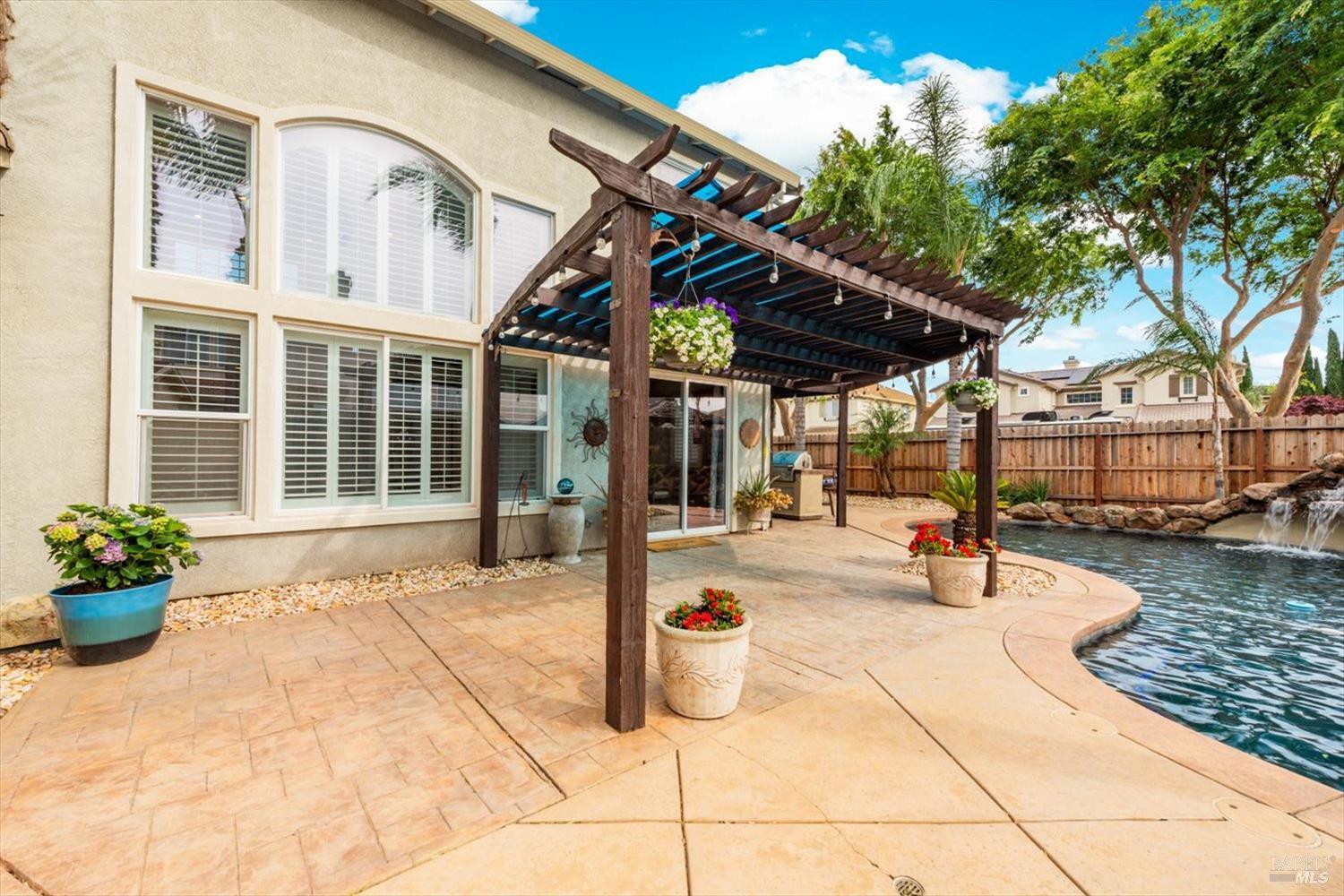 Detail Gallery Image 80 of 99 For 201 Red Pheasant Dr, Vacaville,  CA 95687 - 5 Beds | 3/1 Baths