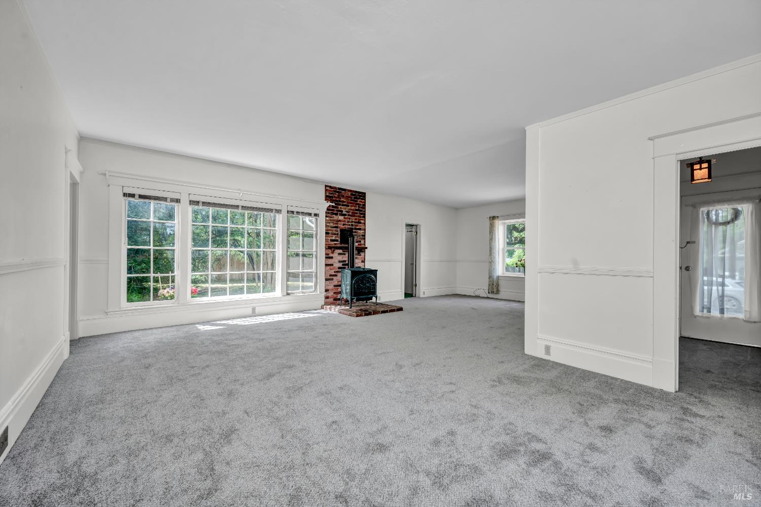 Detail Gallery Image 6 of 66 For 1466 Cooper Rd, Sebastopol,  CA 95472 - 6 Beds | 5/1 Baths