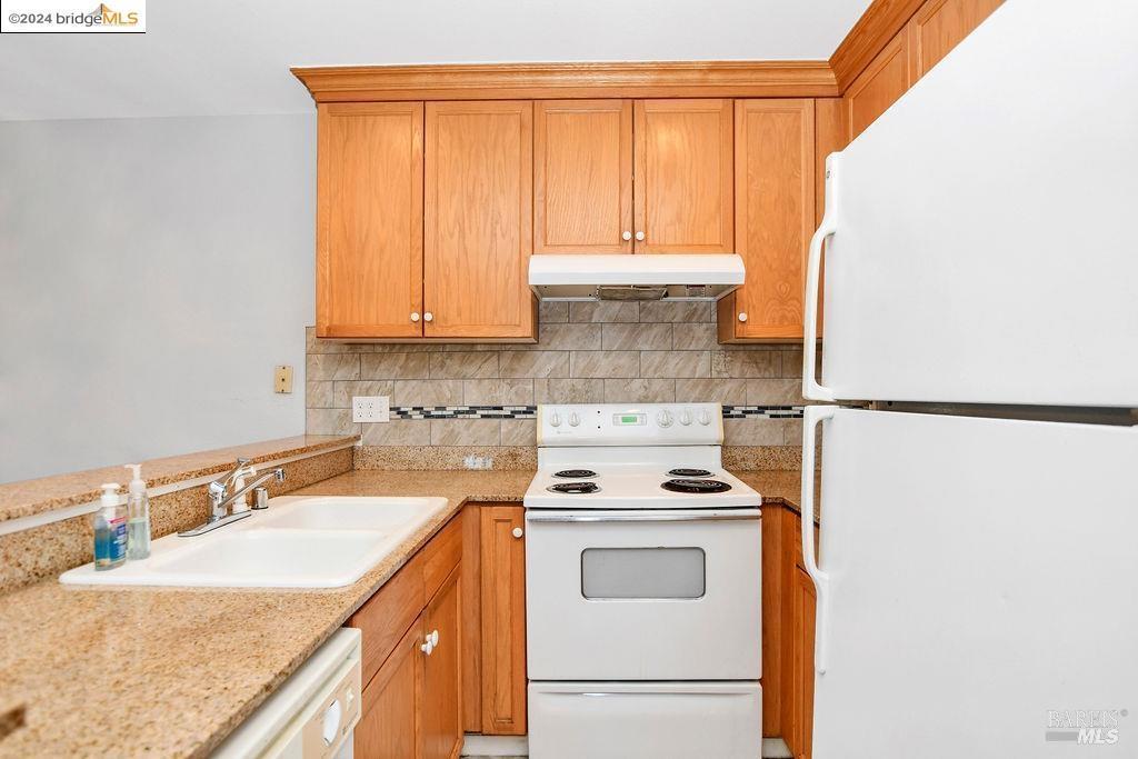 Detail Gallery Image 7 of 17 For 1333 N Camino Alto Unkn, Vallejo,  CA 94589 - 2 Beds | 2 Baths