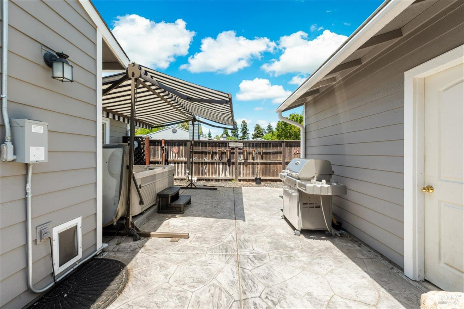 Detail Gallery Image 28 of 35 For 2648 Nut Tree Rd, Vacaville,  CA 95687 - 3 Beds | 2 Baths