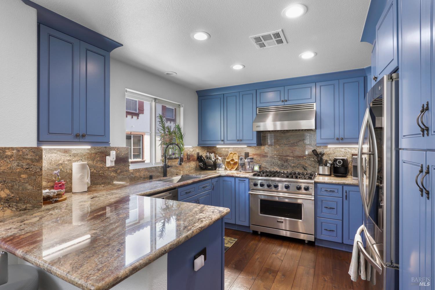 Detail Gallery Image 10 of 34 For 180 San Fernando St, San Pablo,  CA 94806 - 3 Beds | 2/1 Baths
