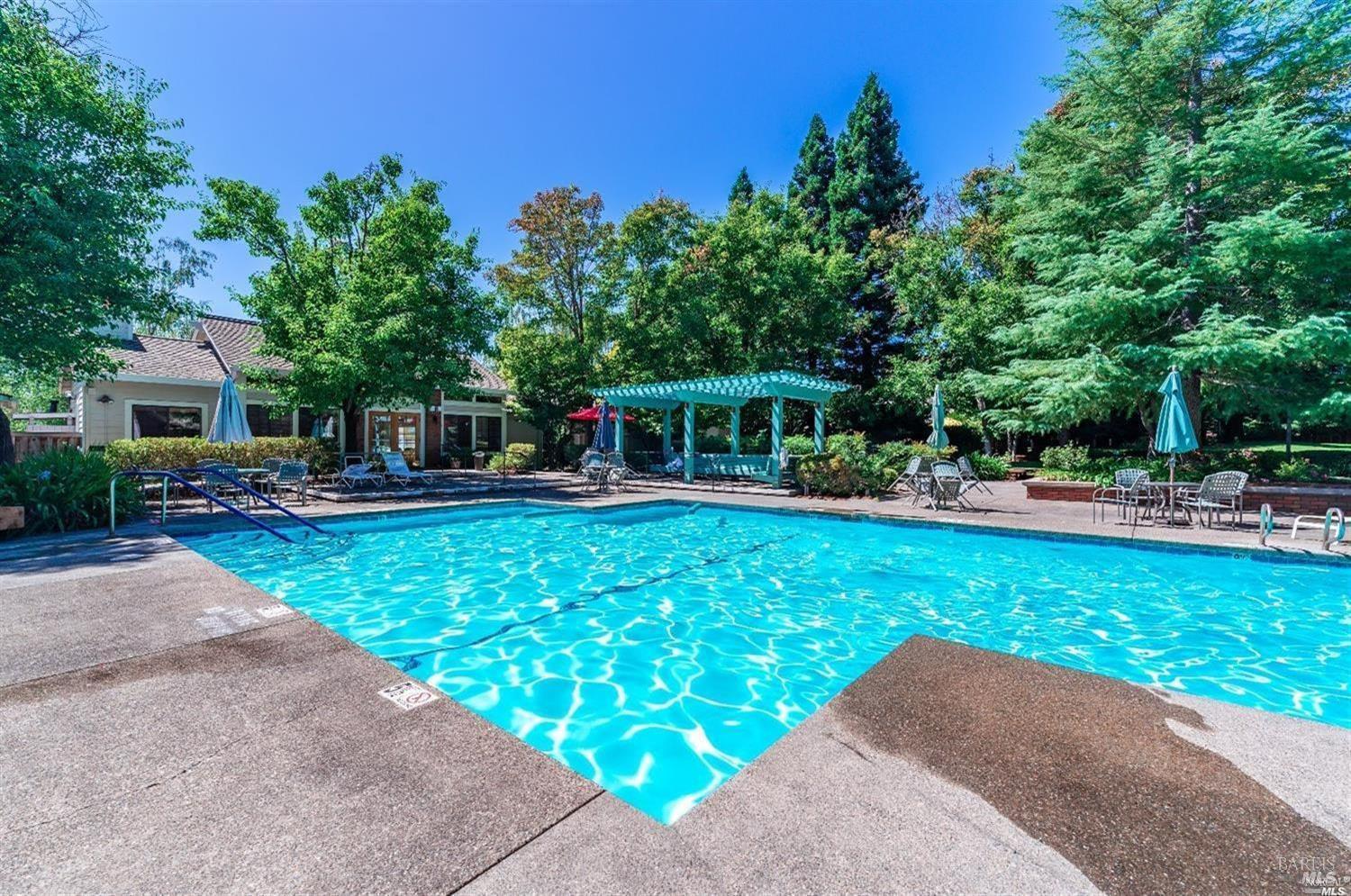 Detail Gallery Image 35 of 48 For 175 Saint James Dr, Sonoma,  CA 95476 - 2 Beds | 2 Baths