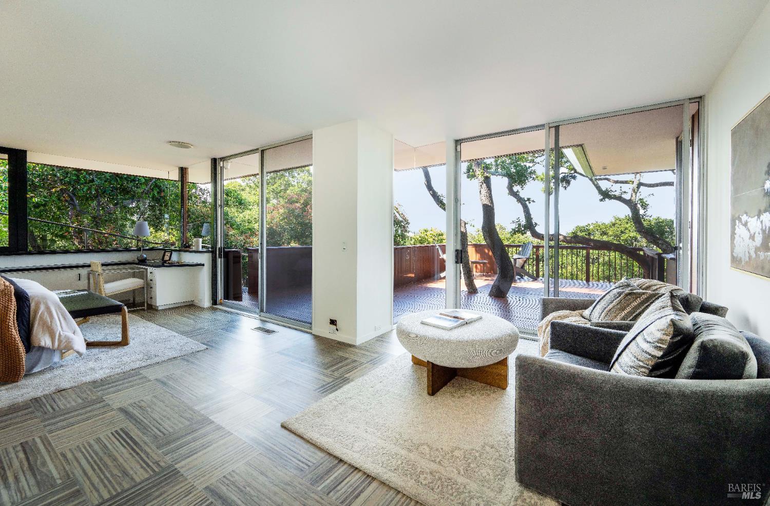 Detail Gallery Image 47 of 83 For 125 Bayview Dr, San Rafael,  CA 94901 - 2 Beds | 3/1 Baths