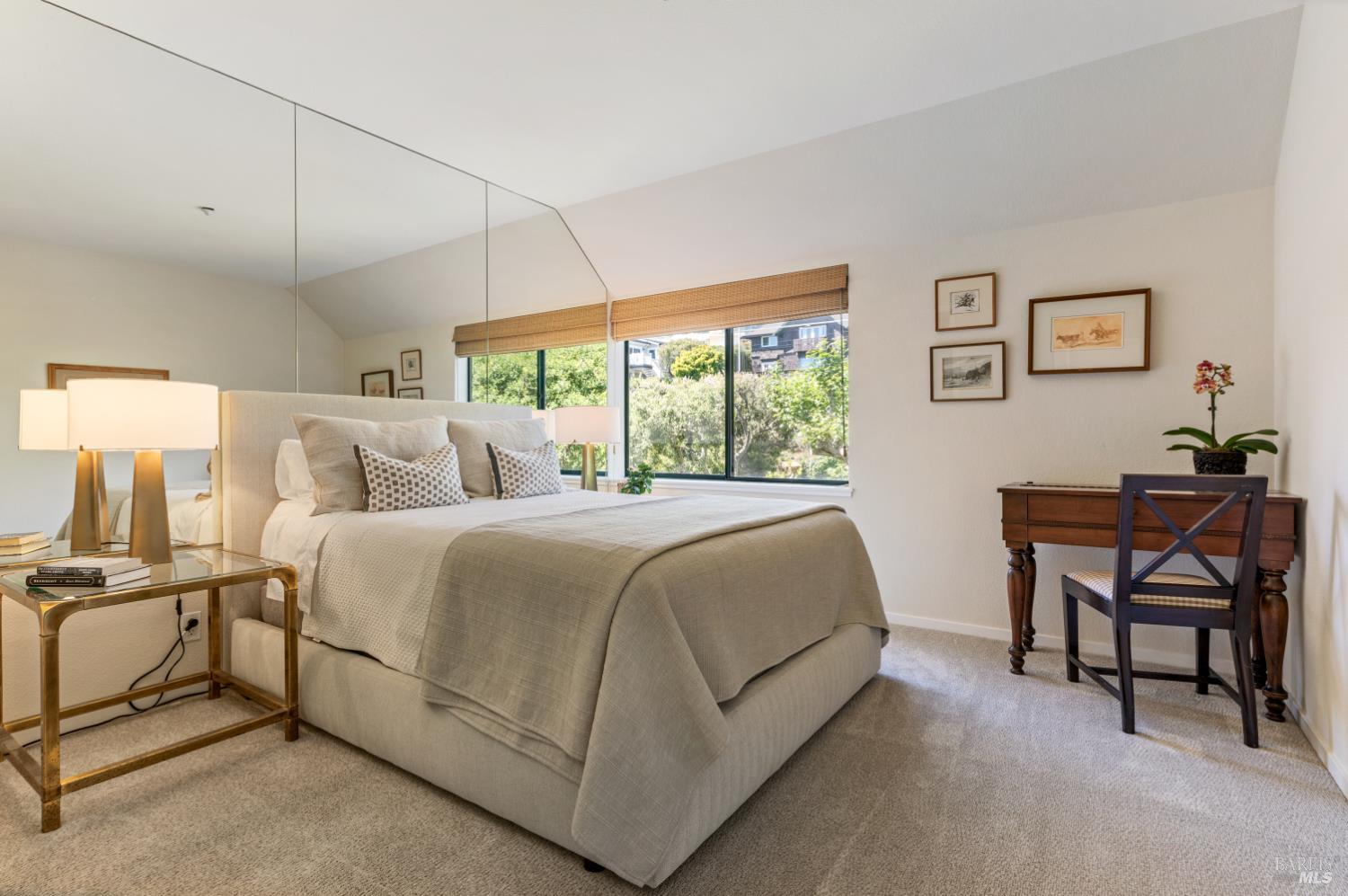 Detail Gallery Image 27 of 46 For 1910 Mar West St, Tiburon,  CA 94920 - 3 Beds | 2/1 Baths