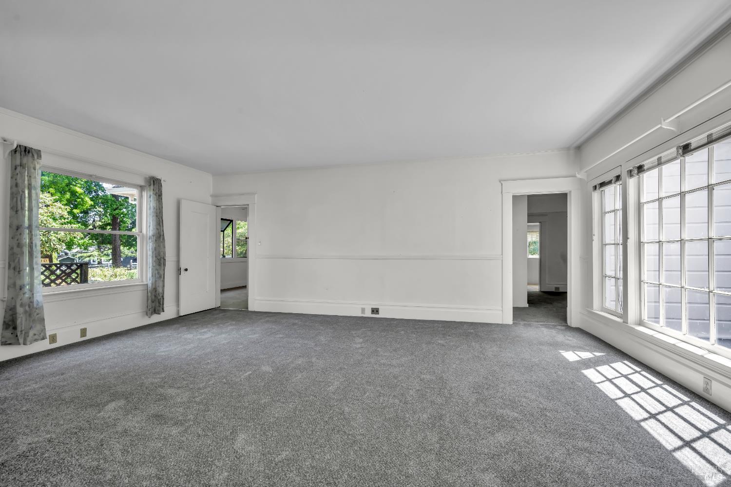 Detail Gallery Image 12 of 66 For 1466 Cooper Rd, Sebastopol,  CA 95472 - 6 Beds | 5/1 Baths