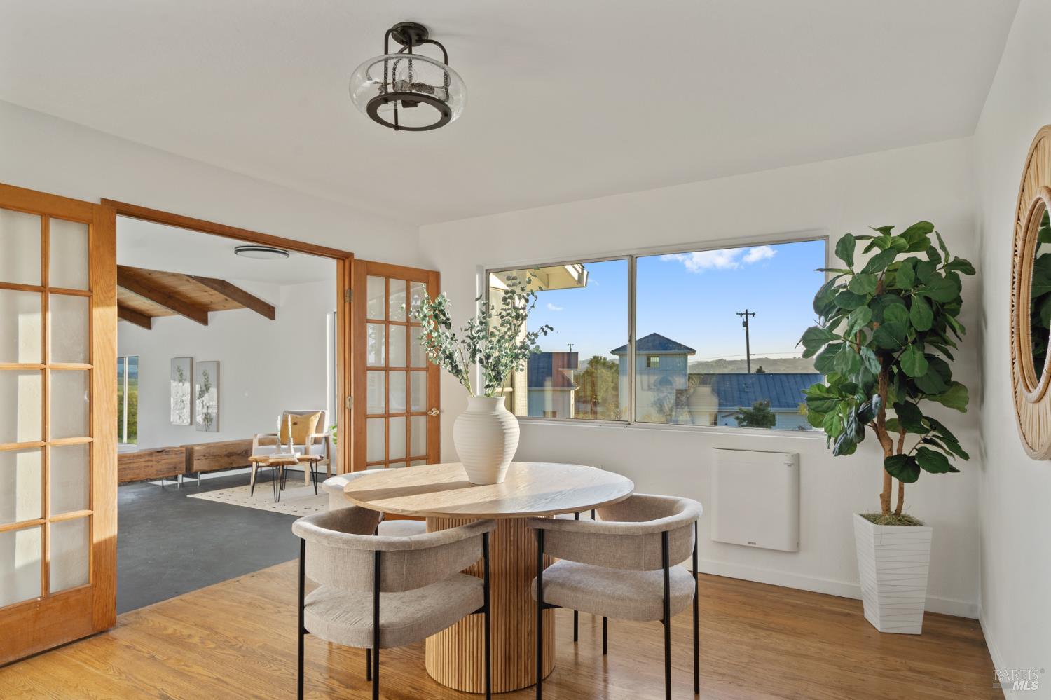 Detail Gallery Image 28 of 79 For 5082 Lakeville Hwy, Petaluma,  CA 94954 - 5 Beds | 4 Baths