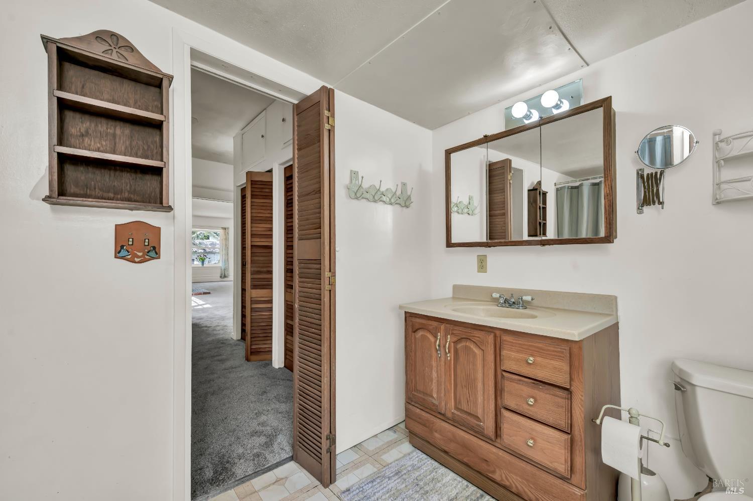 Detail Gallery Image 15 of 66 For 1466 Cooper Rd, Sebastopol,  CA 95472 - 6 Beds | 5/1 Baths