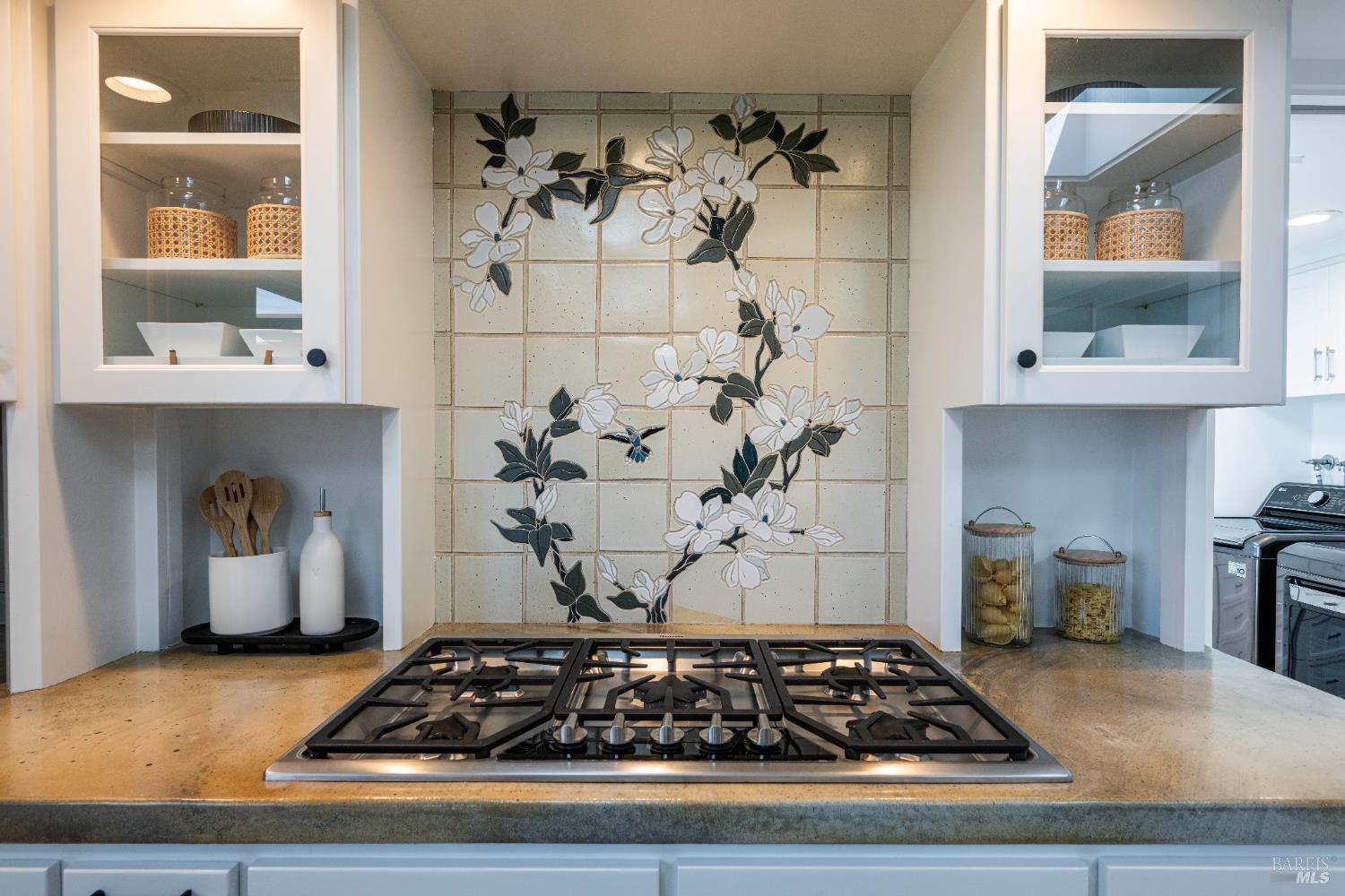 Detail Gallery Image 35 of 83 For 125 Bayview Dr, San Rafael,  CA 94901 - 2 Beds | 3/1 Baths