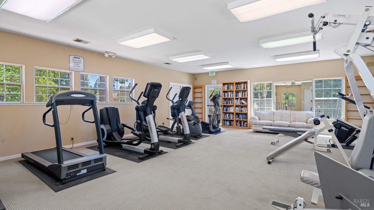 Detail Gallery Image 53 of 57 For 1205 Cuernavaca Circulo Unkn, Mountain View,  CA 94040 - 3 Beds | 3 Baths