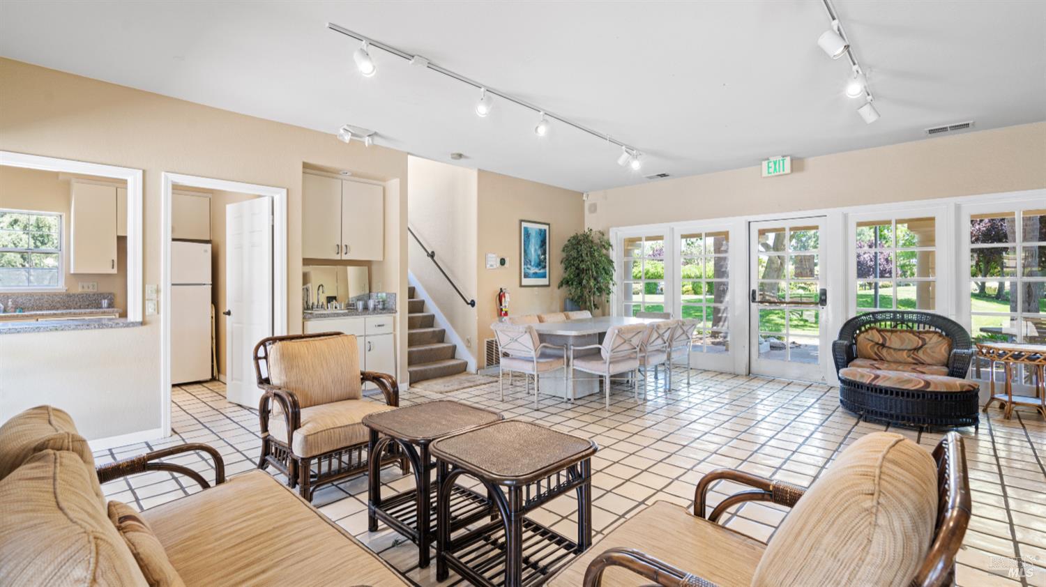 Detail Gallery Image 51 of 57 For 1205 Cuernavaca Circulo Unkn, Mountain View,  CA 94040 - 3 Beds | 3 Baths
