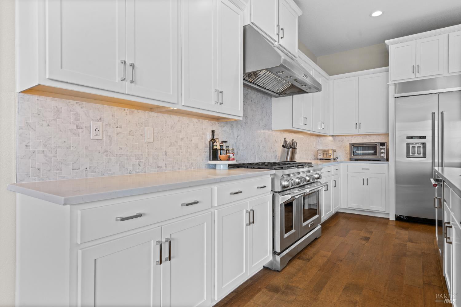 Detail Gallery Image 10 of 62 For 3393 Lake Park Ct, Santa Rosa,  CA 95403 - 5 Beds | 4/1 Baths
