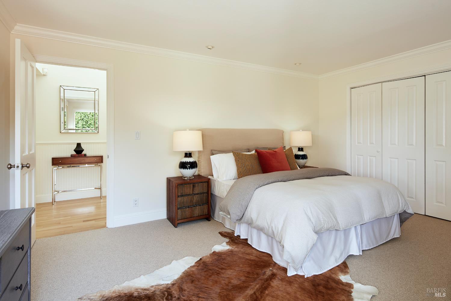 Detail Gallery Image 34 of 42 For 64 Edgewood Ave, Mill Valley,  CA 94941 - 3 Beds | 2 Baths