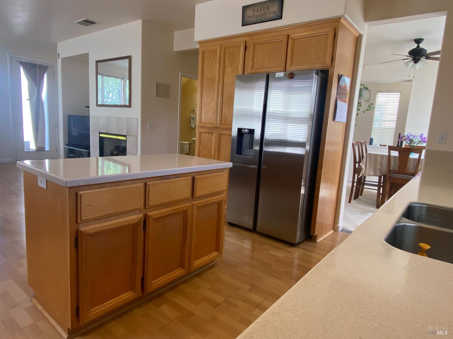 Detail Gallery Image 5 of 43 For 2695 Arbor Grove Ln, Santa Rosa,  CA 95407 - 4 Beds | 2/1 Baths