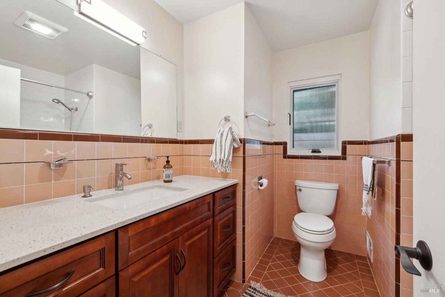 Detail Gallery Image 25 of 46 For 17 San Gabriel Dr, Fairfax,  CA 94930 - 4 Beds | 3 Baths