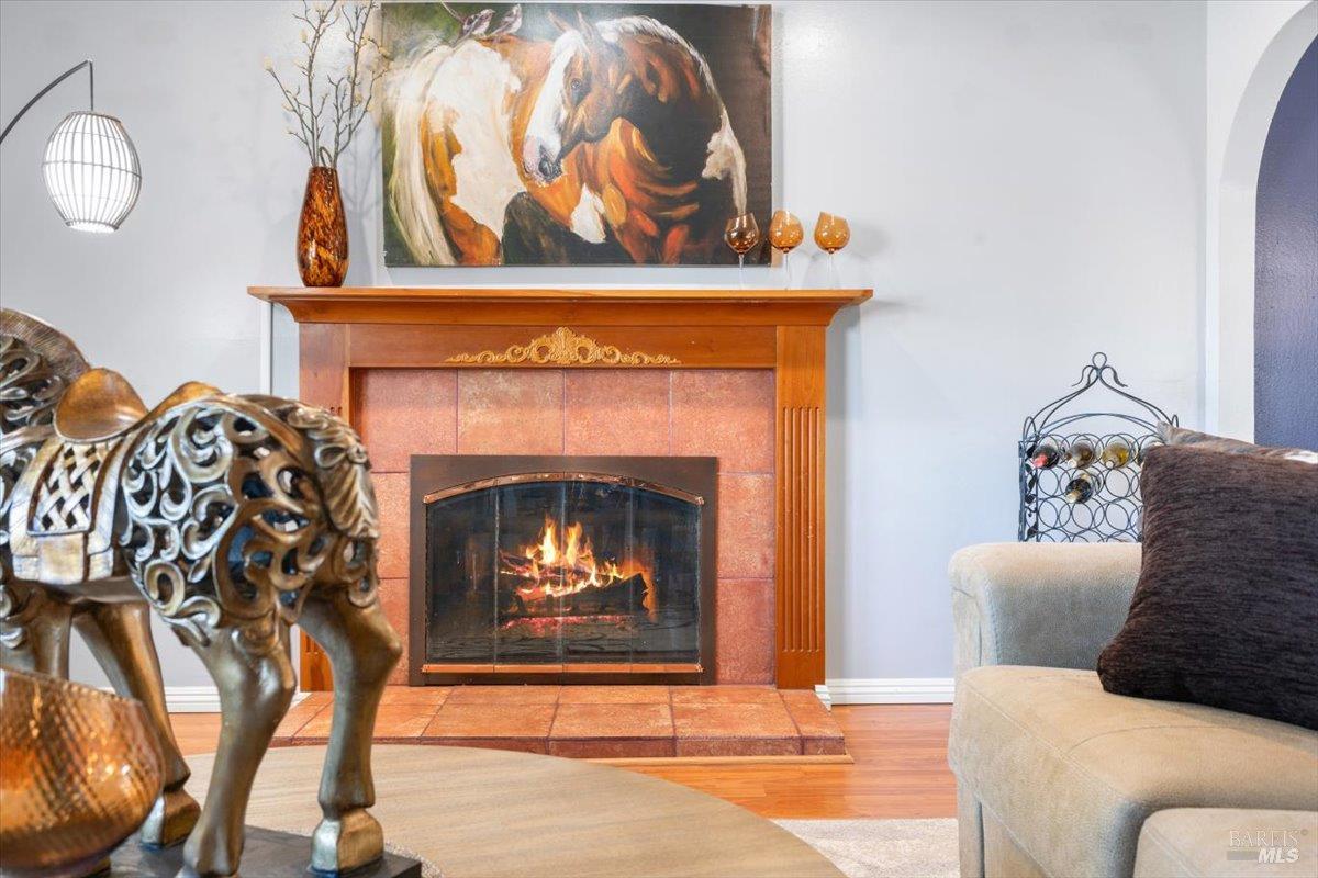 Detail Gallery Image 9 of 61 For 2044 Willow Dr, Petaluma,  CA 94954 - 4 Beds | 3 Baths