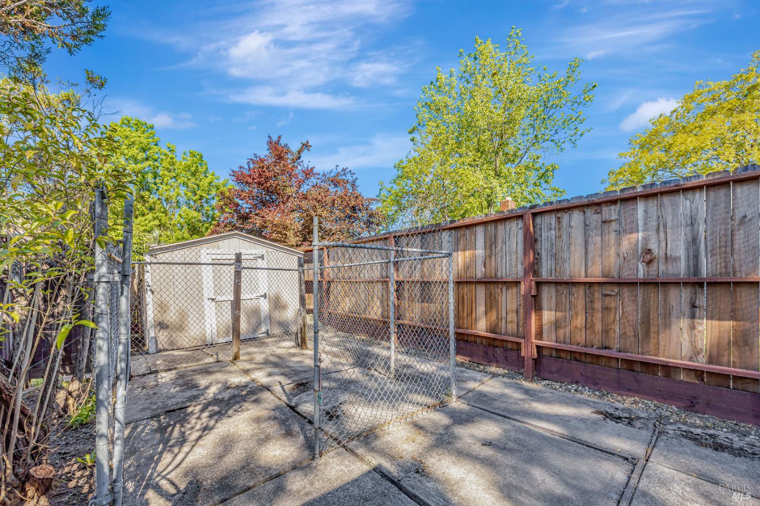 Detail Gallery Image 41 of 44 For 2711 Iroquois St, Santa Rosa,  CA 95403 - 3 Beds | 2 Baths
