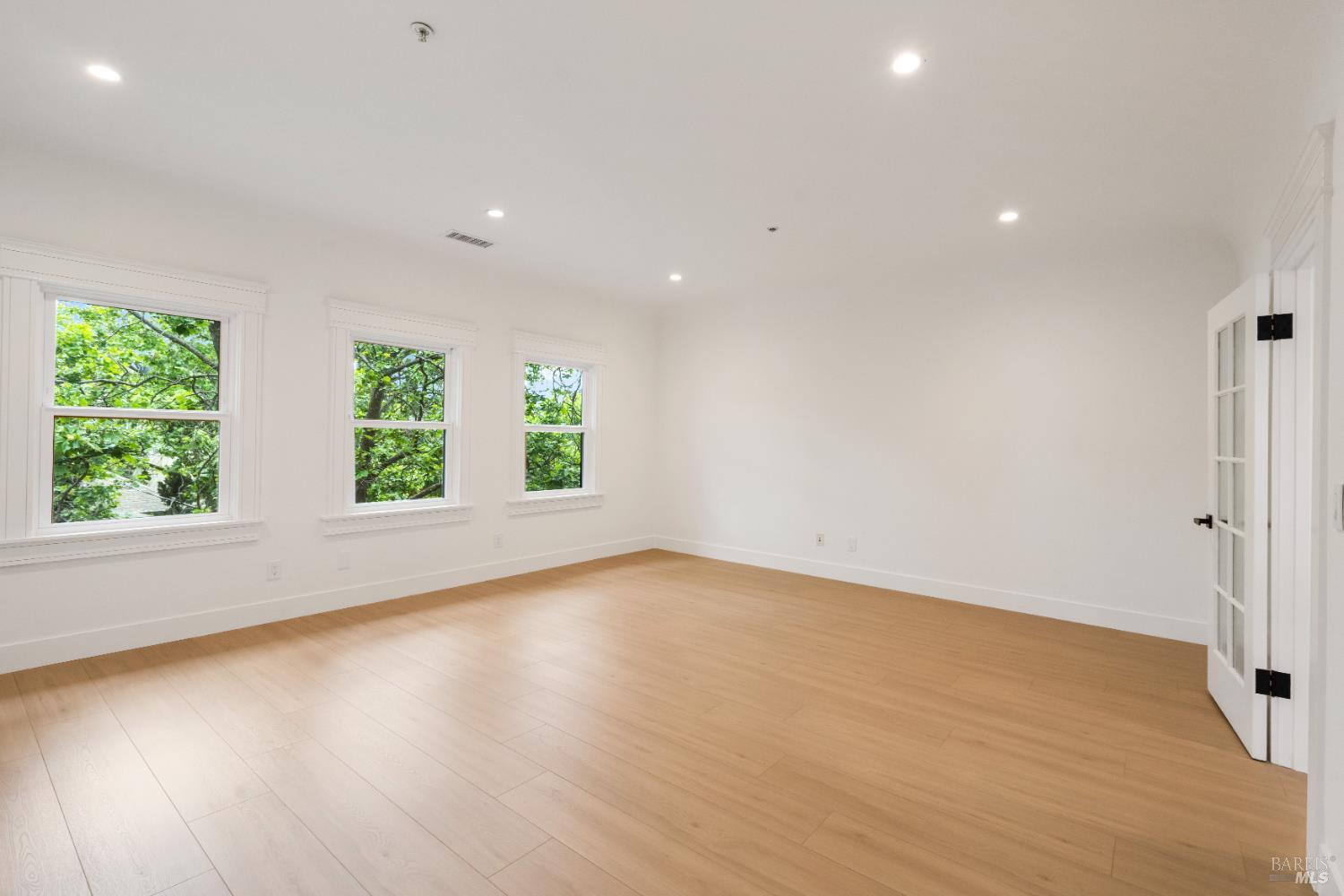 Detail Gallery Image 16 of 35 For 3214 College Ave, Berkeley,  CA 94705 - – Beds | – Baths