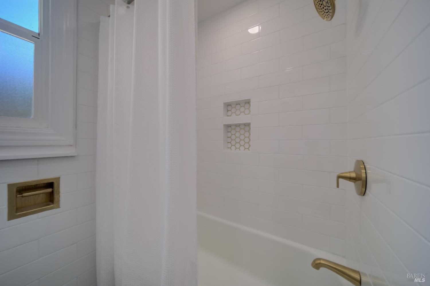 Detail Gallery Image 20 of 43 For 948 Benicia Rd, Vallejo,  CA 94591 - 2 Beds | 1 Baths