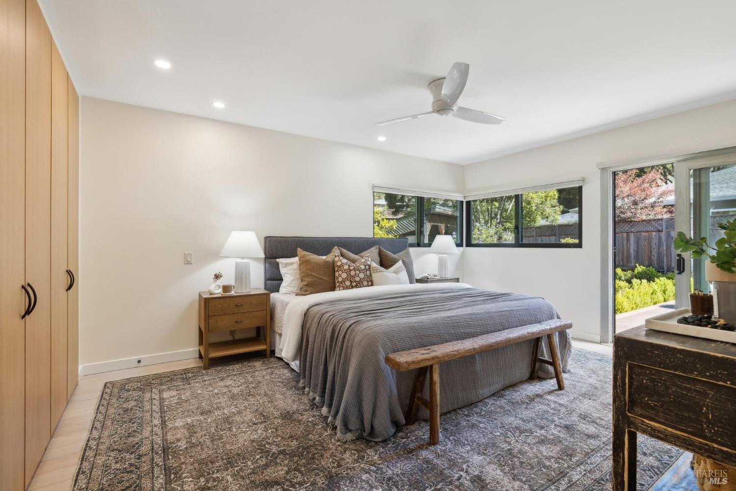 Detail Gallery Image 17 of 46 For 17 San Gabriel Dr, Fairfax,  CA 94930 - 4 Beds | 3 Baths