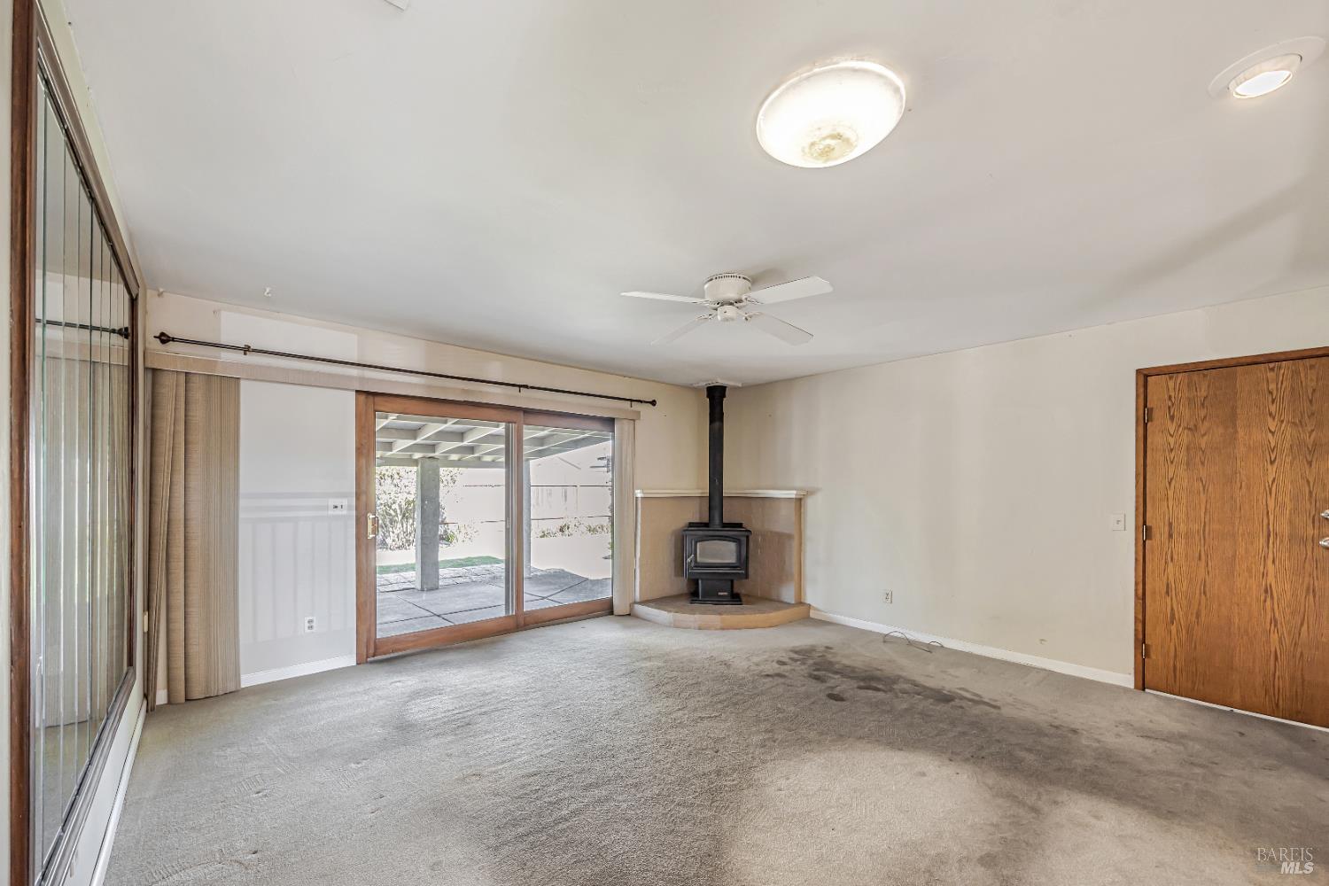 Detail Gallery Image 8 of 44 For 2711 Iroquois St, Santa Rosa,  CA 95403 - 3 Beds | 2 Baths