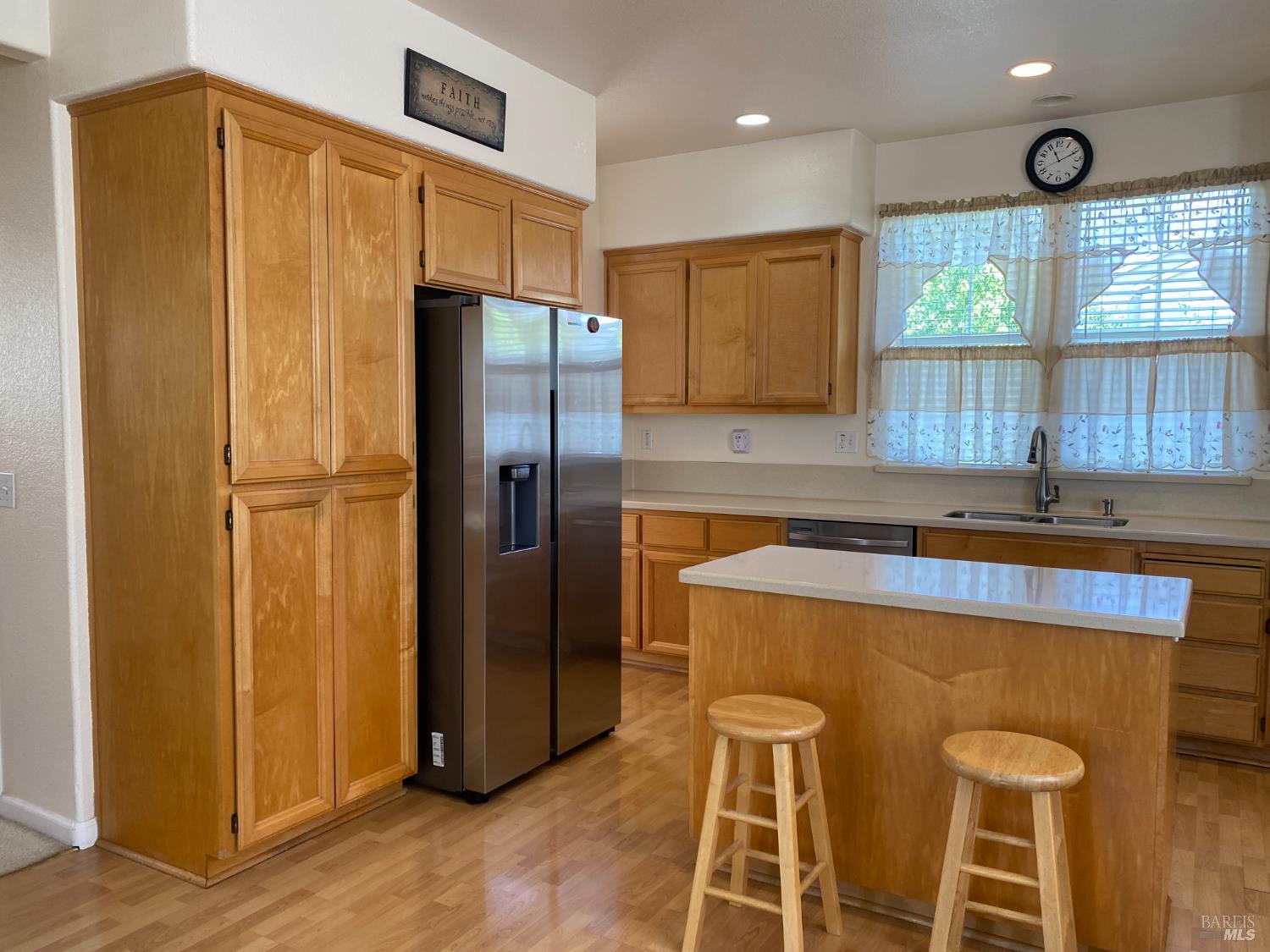 Detail Gallery Image 6 of 43 For 2695 Arbor Grove Ln, Santa Rosa,  CA 95407 - 4 Beds | 2/1 Baths