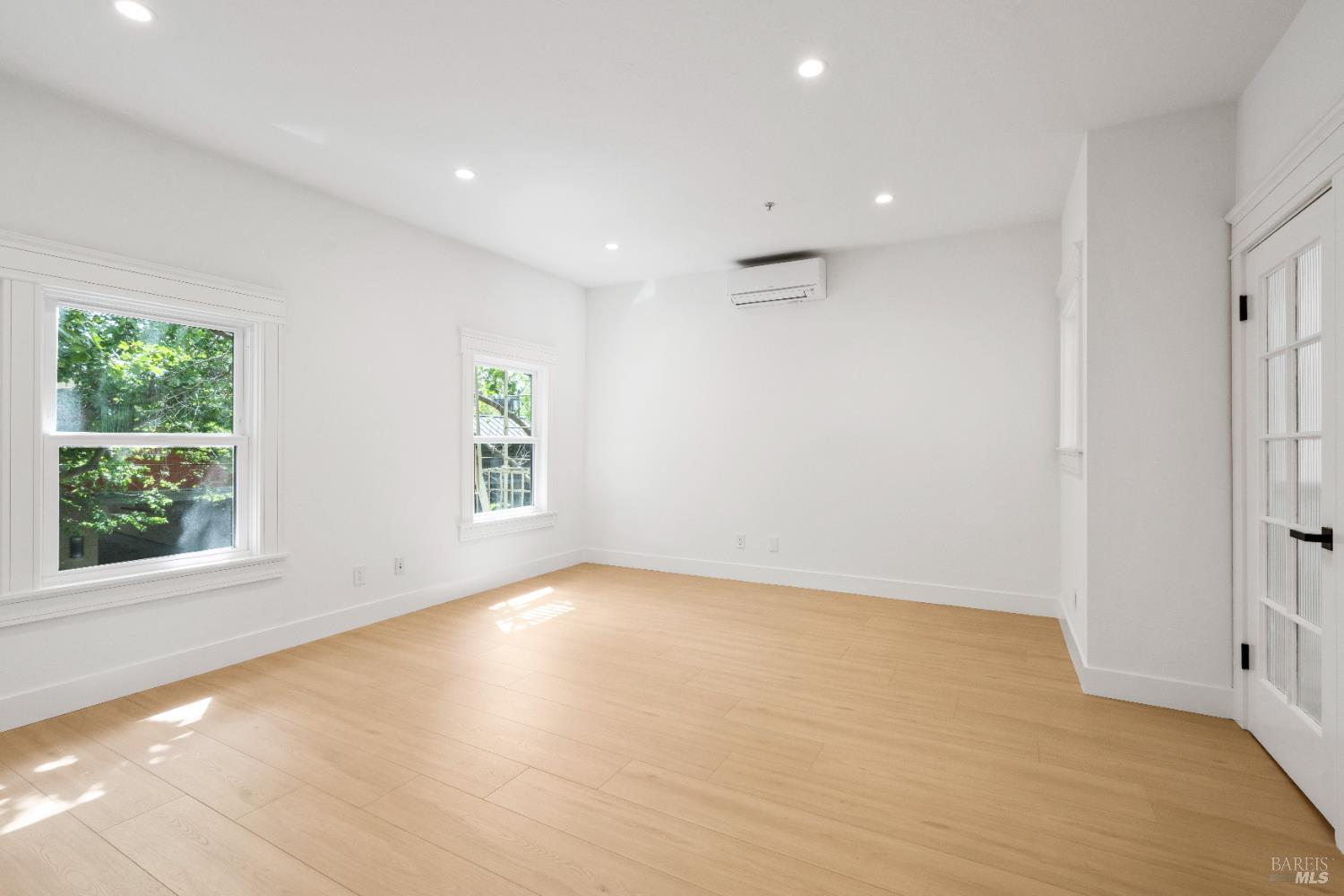 Detail Gallery Image 7 of 35 For 3214 College Ave, Berkeley,  CA 94705 - – Beds | – Baths