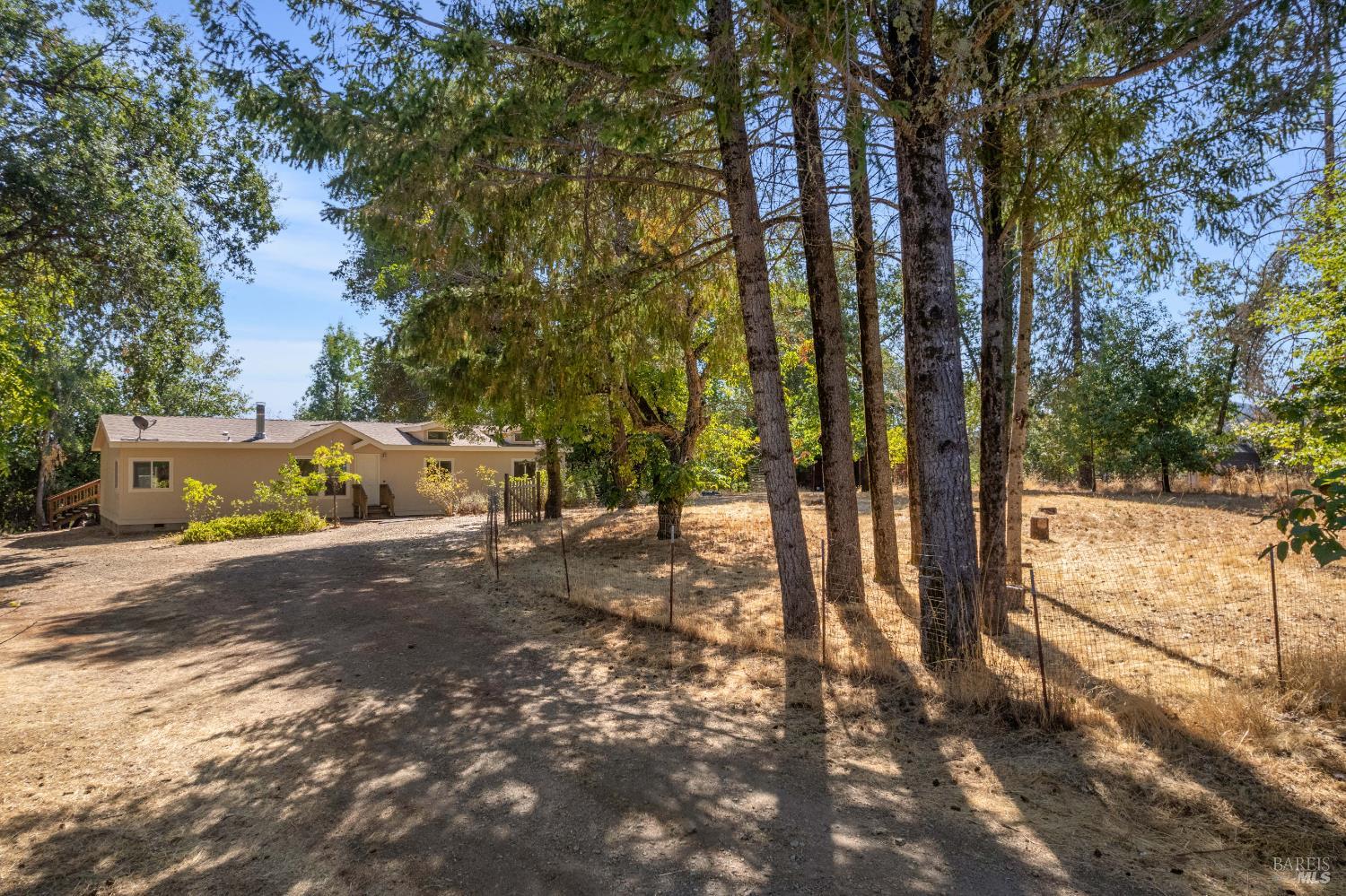 Detail Gallery Image 2 of 56 For 1409 W State Highway 20 Hwy, Upper Lake,  CA 95485 - 3 Beds | 2 Baths