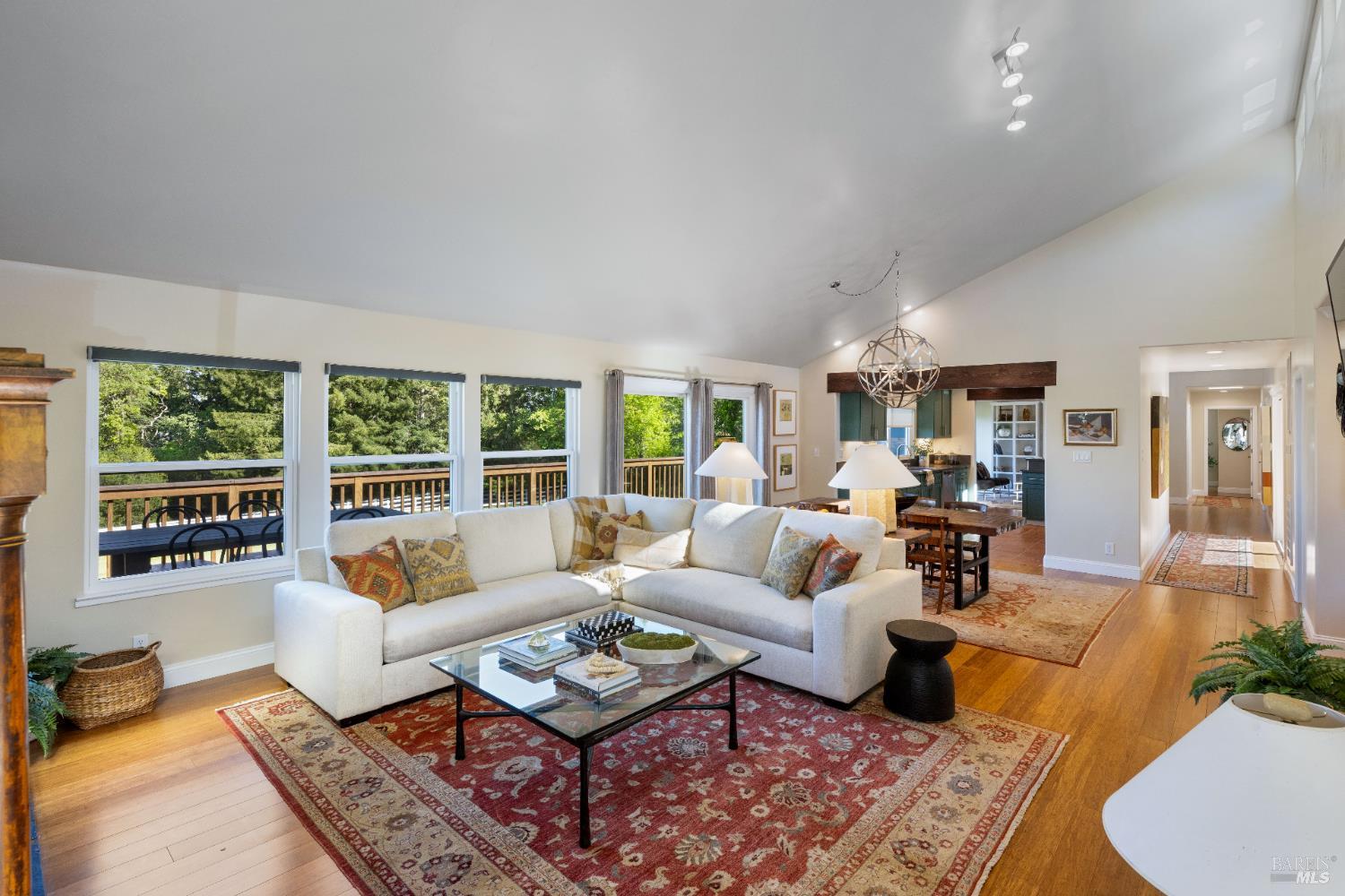 Detail Gallery Image 10 of 50 For 4878 Grove St, Sonoma,  CA 95476 - 4 Beds | 2/2 Baths