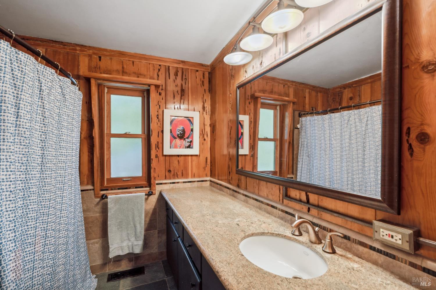 Detail Gallery Image 15 of 26 For 104 Murray Ave, Kentfield,  CA 94904 - 1 Beds | 1 Baths
