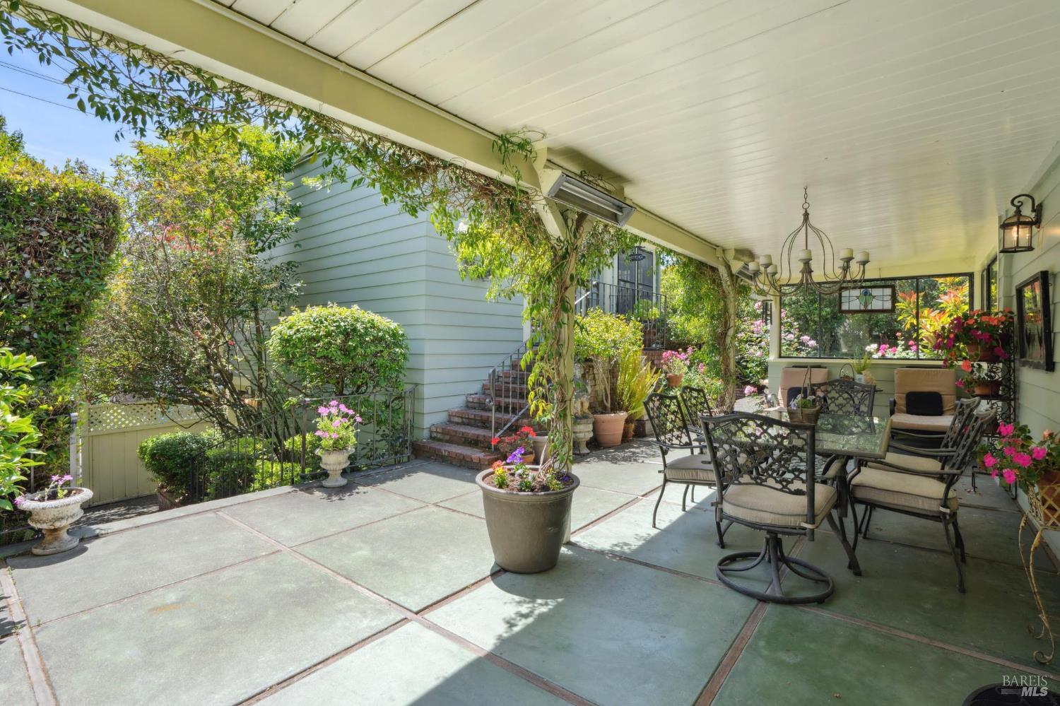 Detail Gallery Image 30 of 75 For 301 Howard St, Petaluma,  CA 94952 - 4 Beds | 3 Baths