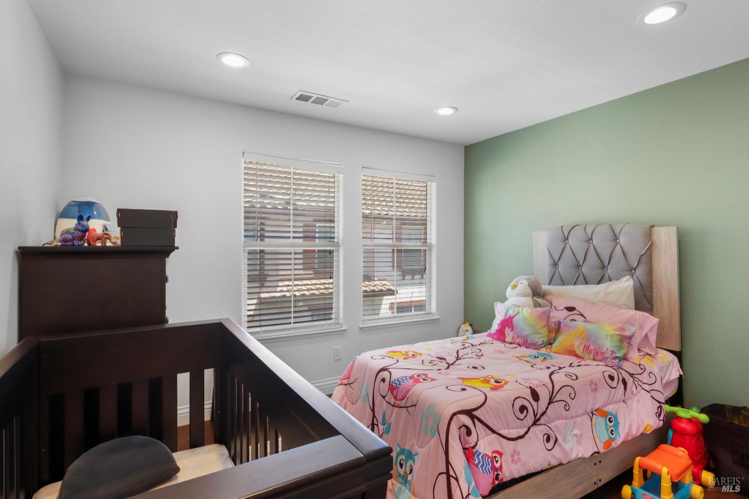 Detail Gallery Image 19 of 34 For 180 San Fernando St, San Pablo,  CA 94806 - 3 Beds | 2/1 Baths