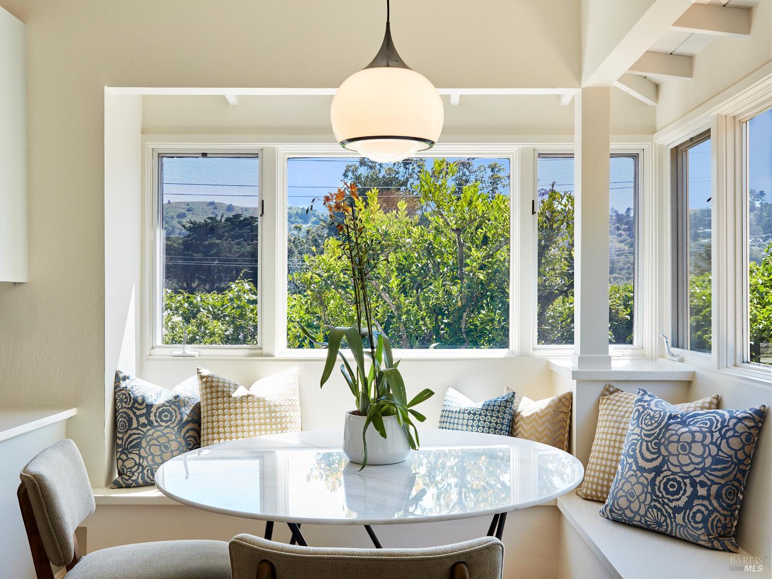 Detail Gallery Image 18 of 42 For 64 Edgewood Ave, Mill Valley,  CA 94941 - 3 Beds | 2 Baths
