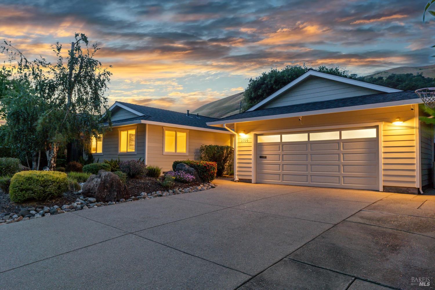Detail Gallery Image 39 of 56 For 2700 Center Rd, Novato,  CA 94947 - 4 Beds | 3 Baths