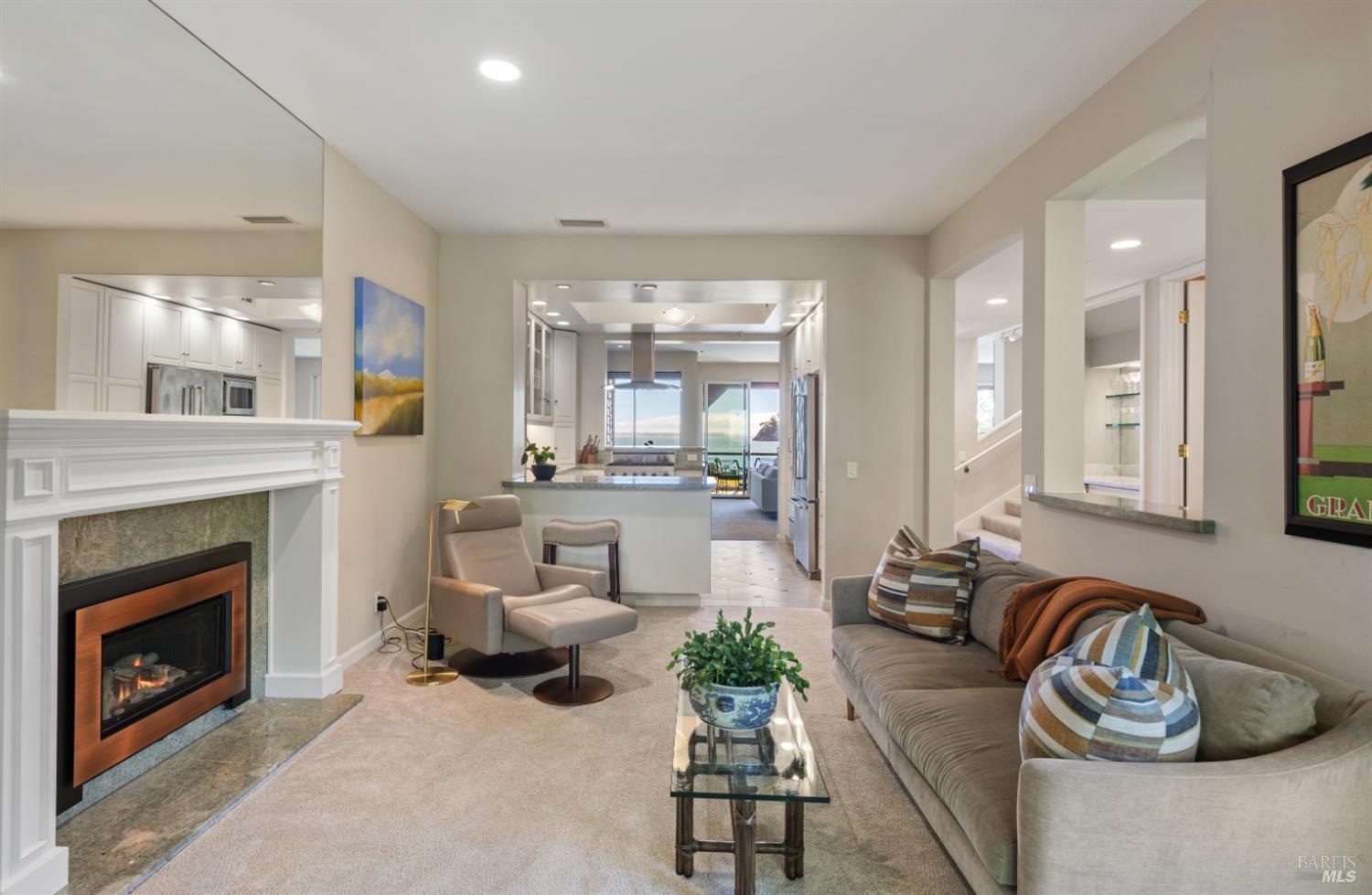 Detail Gallery Image 9 of 46 For 1910 Mar West St, Tiburon,  CA 94920 - 3 Beds | 2/1 Baths