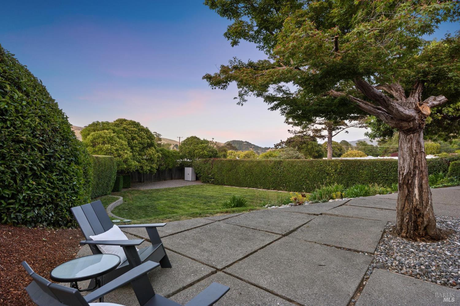 Detail Gallery Image 49 of 57 For 708 Birchwood Ct, San Rafael,  CA 94903 - 5 Beds | 3 Baths
