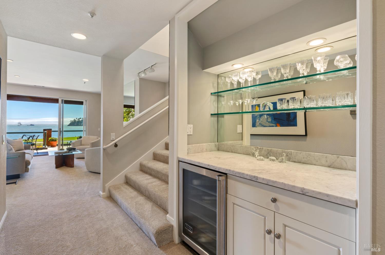 Detail Gallery Image 19 of 46 For 1910 Mar West St, Tiburon,  CA 94920 - 3 Beds | 2/1 Baths