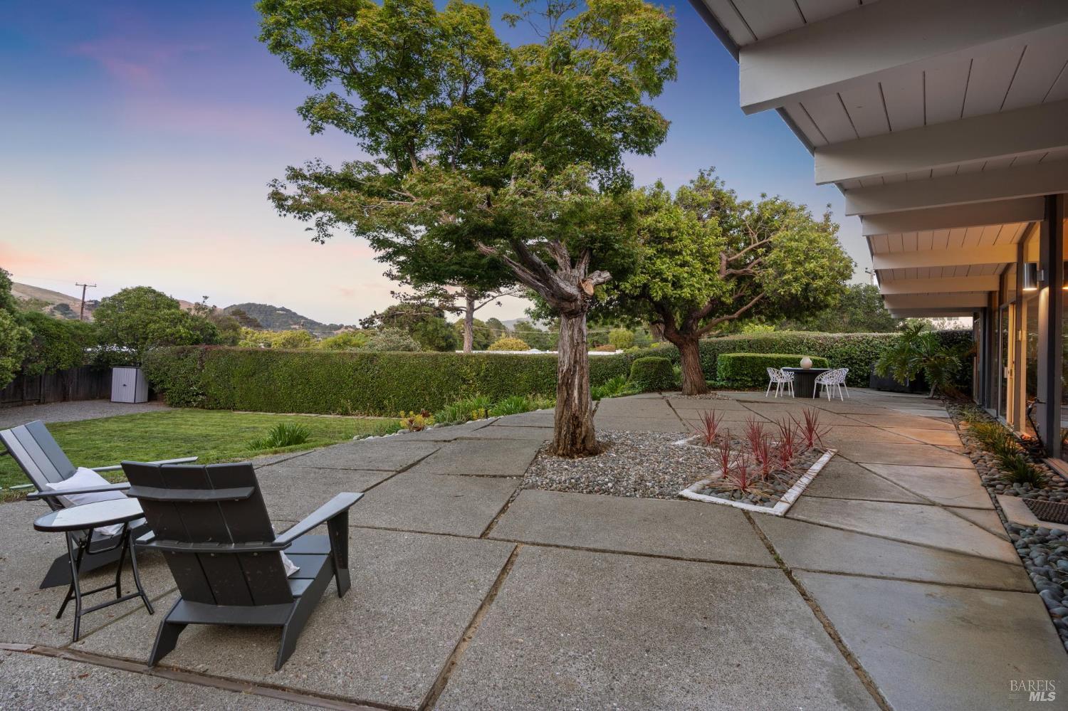 Detail Gallery Image 50 of 57 For 708 Birchwood Ct, San Rafael,  CA 94903 - 5 Beds | 3 Baths