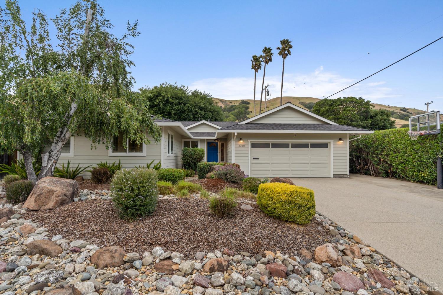 Detail Gallery Image 22 of 56 For 2700 Center Rd, Novato,  CA 94947 - 4 Beds | 3 Baths