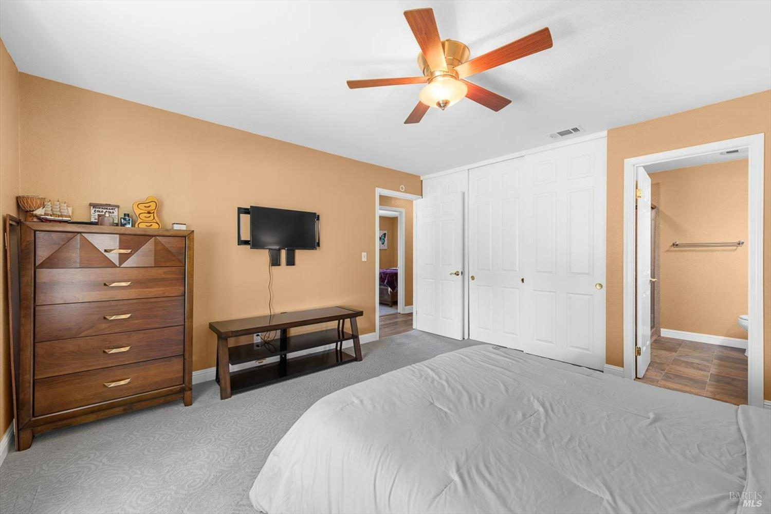 Detail Gallery Image 17 of 35 For 2648 Nut Tree Rd, Vacaville,  CA 95687 - 3 Beds | 2 Baths
