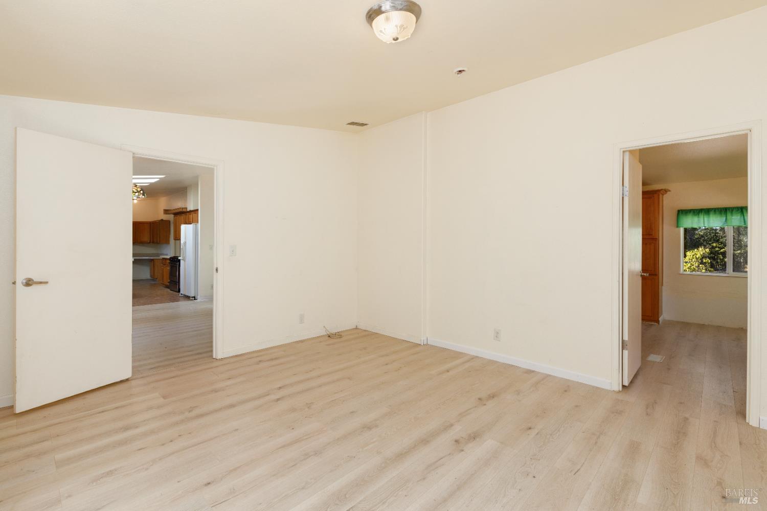 Detail Gallery Image 25 of 56 For 1409 W State Highway 20 Hwy, Upper Lake,  CA 95485 - 3 Beds | 2 Baths
