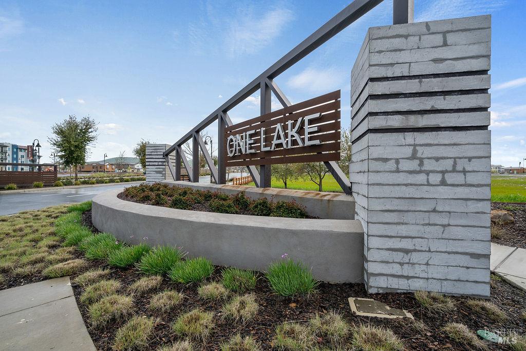 Detail Gallery Image 17 of 17 For 2451 Lake Club Dr, Fairfield,  CA 94533 - 4 Beds | 3/1 Baths