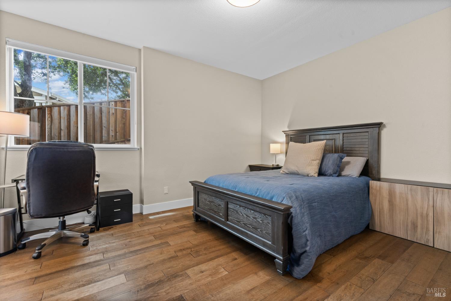 Detail Gallery Image 39 of 62 For 3393 Lake Park Ct, Santa Rosa,  CA 95403 - 5 Beds | 4/1 Baths