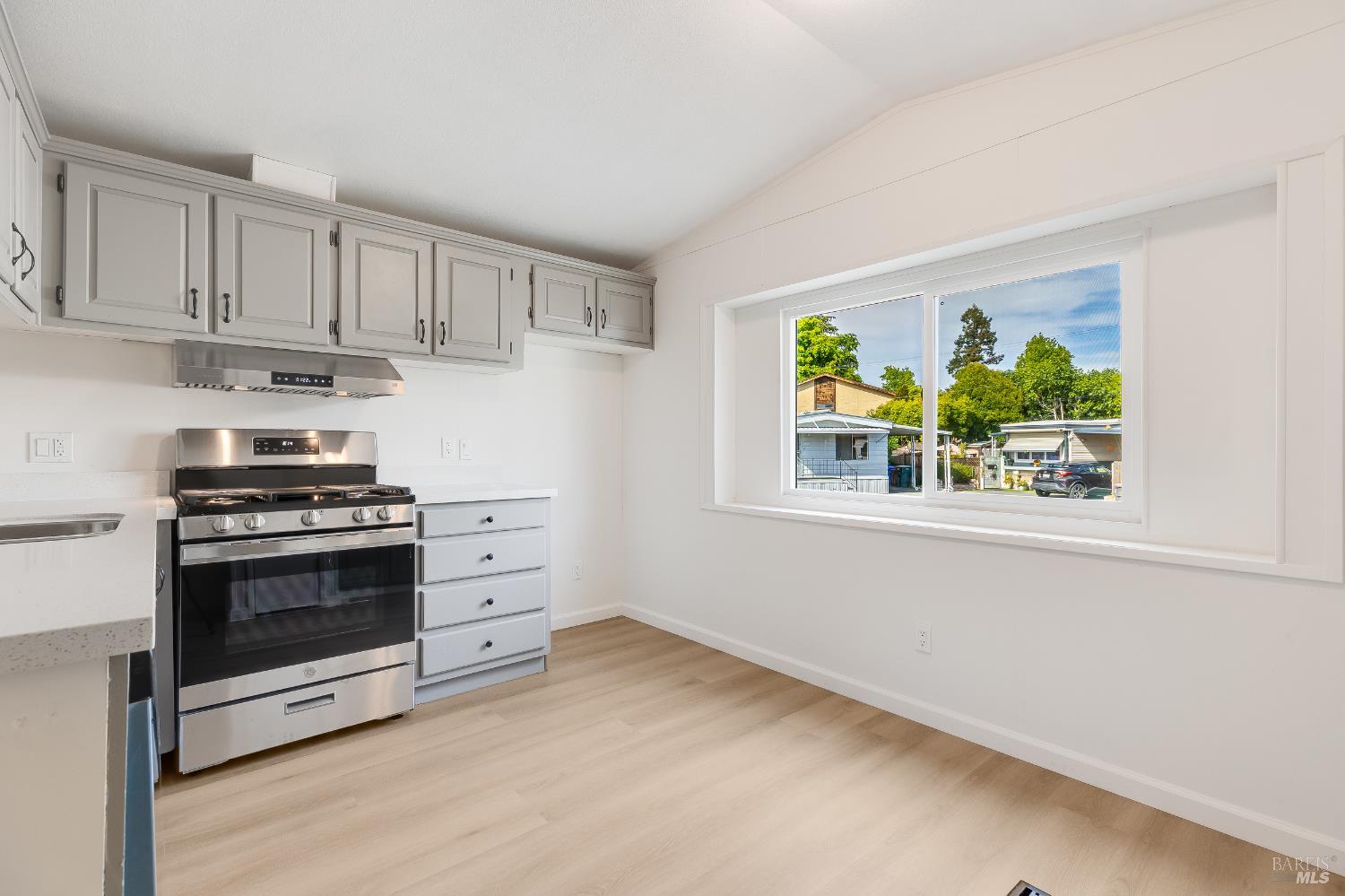 Detail Gallery Image 14 of 46 For 56 the Trees Dr, Concord,  CA 94518 - 2 Beds | 2 Baths