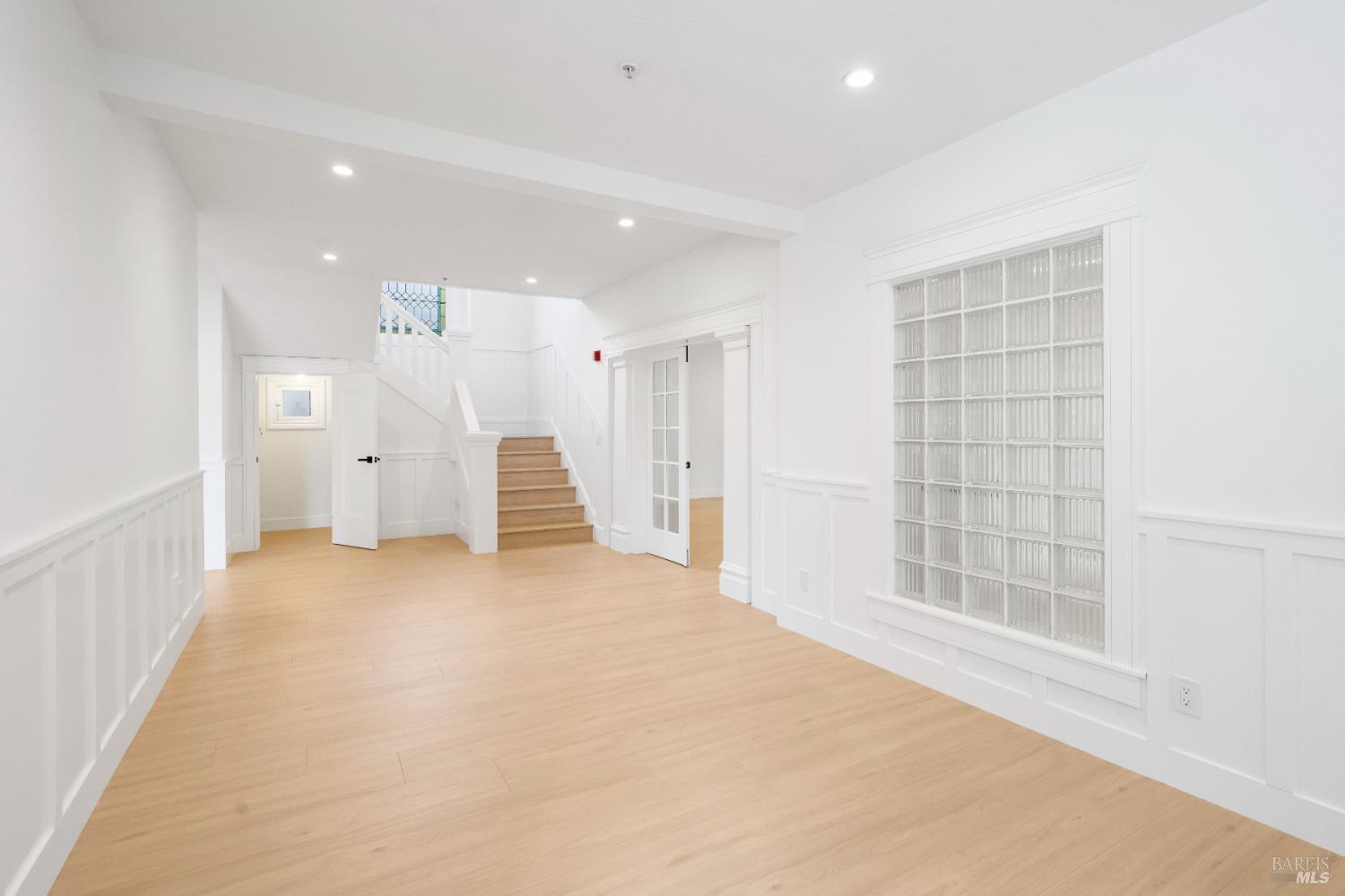 Detail Gallery Image 6 of 35 For 3214 College Ave, Berkeley,  CA 94705 - – Beds | – Baths