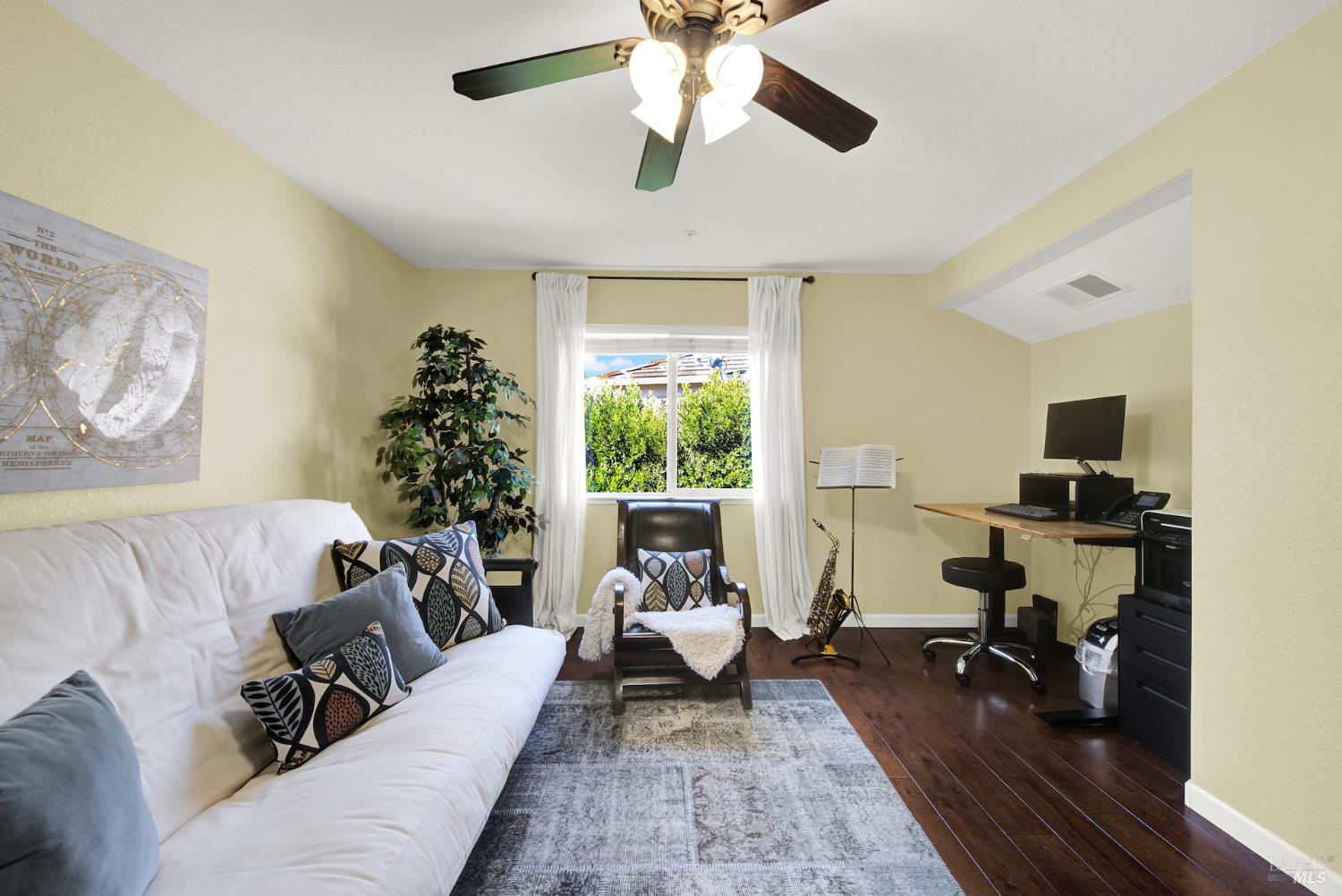Detail Gallery Image 15 of 31 For 103 Trent Dr, Napa,  CA 94558 - 3 Beds | 2/1 Baths