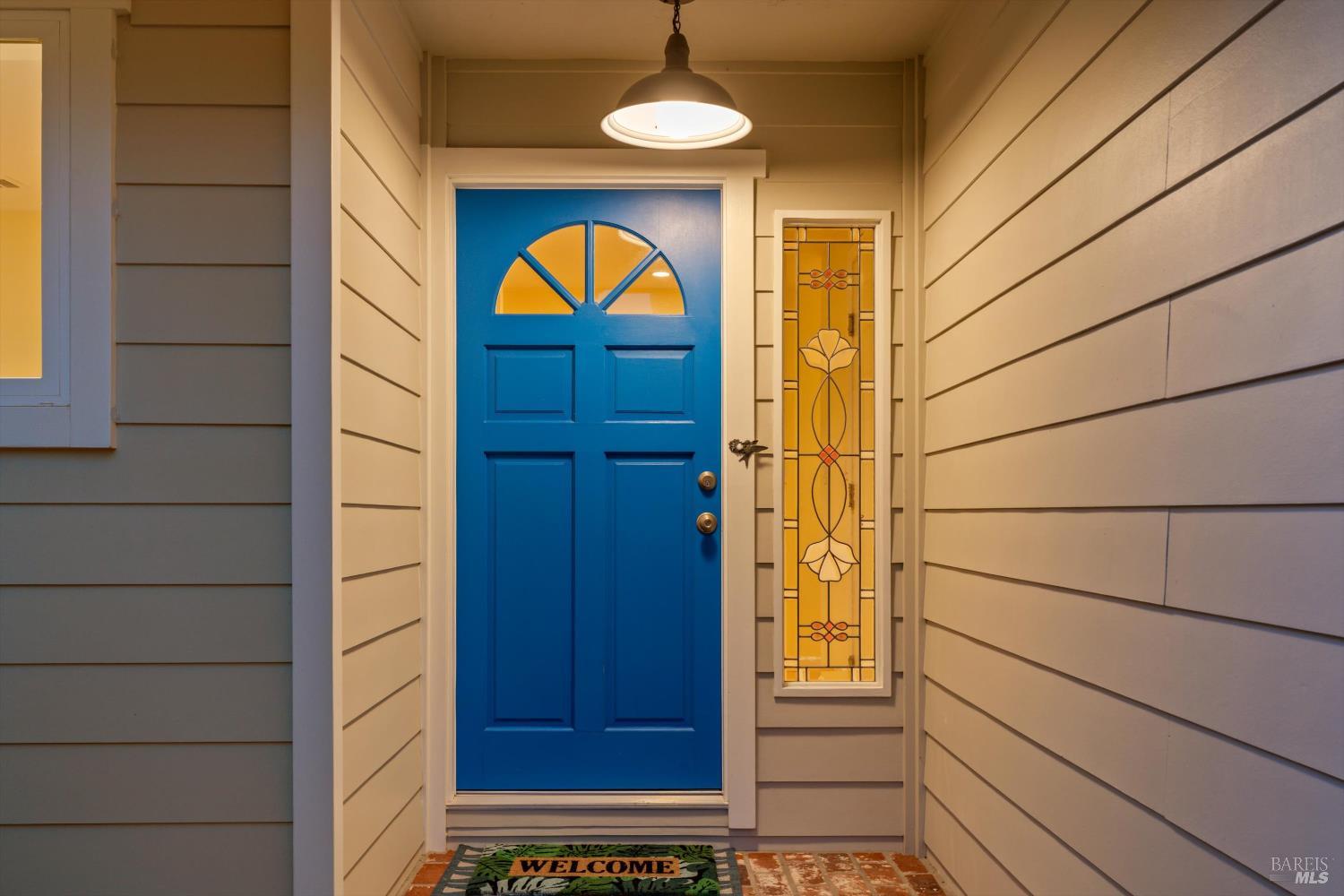 Detail Gallery Image 4 of 56 For 2700 Center Rd, Novato,  CA 94947 - 4 Beds | 3 Baths